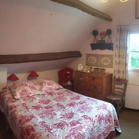 La Colline Des Roses Bed & Breakfast Conchil-le-Temple Exterior photo